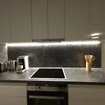 Helle, zentrumsnahe und komfortabel 2-Zimmer Wohnung
