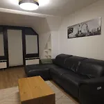 Helle, Zentrumsnahe Und Komfortabel 2-zimmer Apartment *