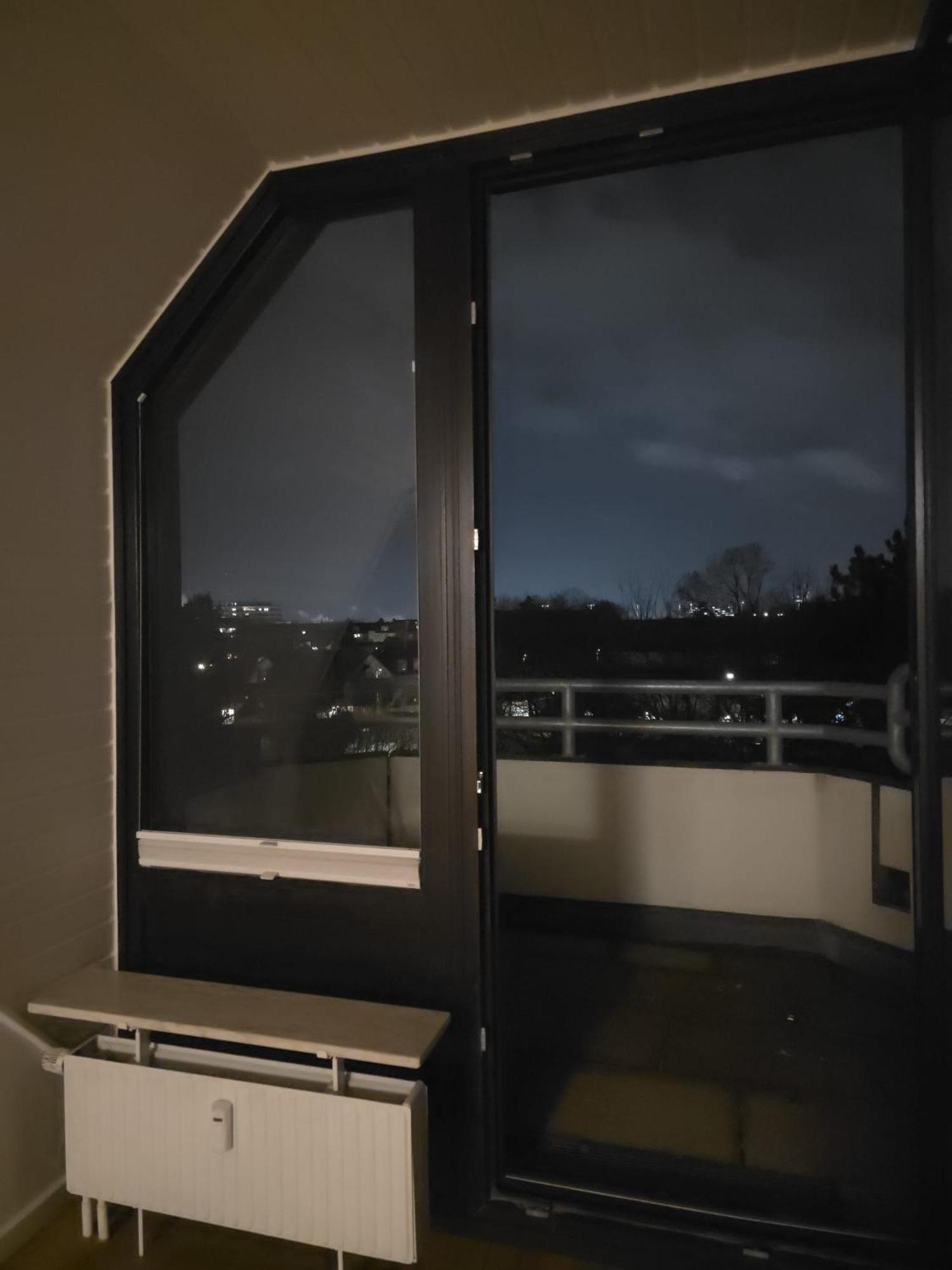 Helle, Zentrumsnahe Und Komfortabel 2-zimmer Dusseldorf
